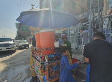 pakistan/peshawar/university-town/bar/wahid-sherbat