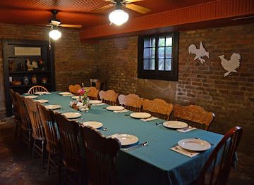 tennessee/jack-daniel-s-distillery/bar/miss-mary-bobo-s-restaurant