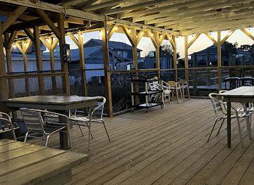 south-carolina/edisto-island/bar/dockside-bar-on-edisto