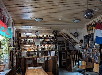 estonia/parnu/bar/veerev-olu