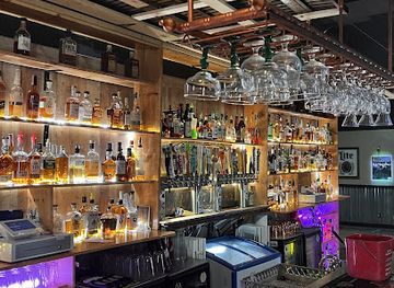 idaho/shoshone-falls/bar/whiskey-creek-saloon-grill