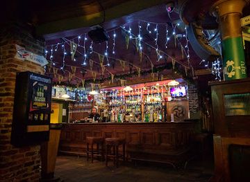 McHughs Bar & Restaurant