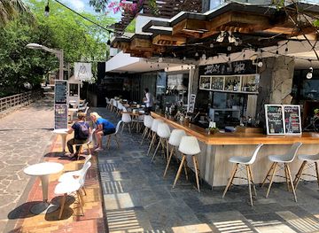 ecuador/puerto-baquerizo-moreno/bar/muyu-galapagos