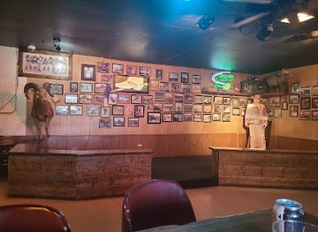 new-mexico/chaco-culture-national-historical-park/bar/golden-spur-saloon