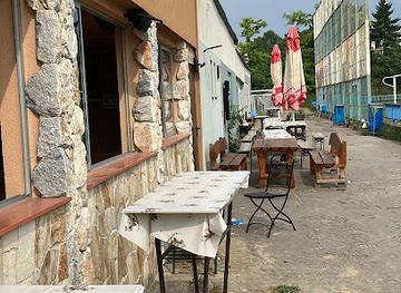 slovakia/horna-nitra/bar/z-traka