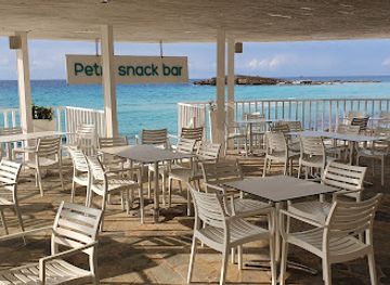cyprus/nissi-beach/bar/petra-snack-bar