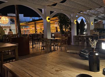 turkiye/cesme/bar/cesme-marina-yacht-club