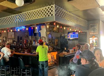 idaho/nampa/bar/airport-lounge