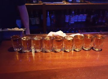 vermont/lake-champlain/bar/what-ale-s-you