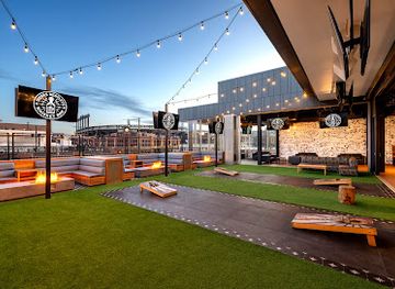 colorado/denver/downtown-denver/bar/dierks-bentley-s-whiskey-row-denver