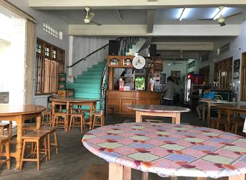 myanmar-burma/hsipaw/bar/law-chun-mr-food