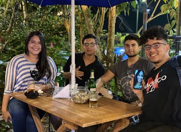 ecuador/tena/bar/dogman-tena