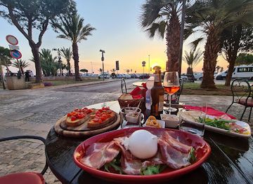 italy/apulia/bar/cantina-leopardi