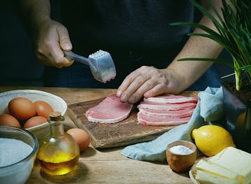 switzerland/schaffhausen/bar/romans-chlopfstubli