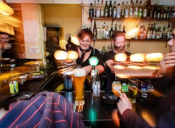 denmark/copenhagen/vesterbro/bar/riesen-bar