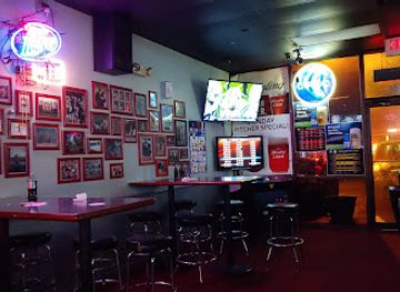 ohio/eastern-ohio/bar/next-door-tavern