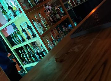 tanzania/dar-es-salaam/oyster-bay/bar/q2-bar