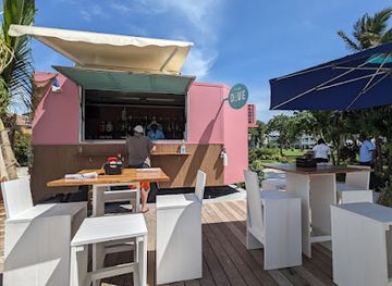 turks-and-caicos-islands/turtle-cove-marina/bar/dive-bar