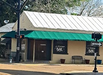 mississippi/natchez-trace-parkway/bar/the-corner-bar