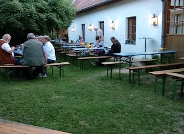 austria/weinviertel/bar/heuriger-rath