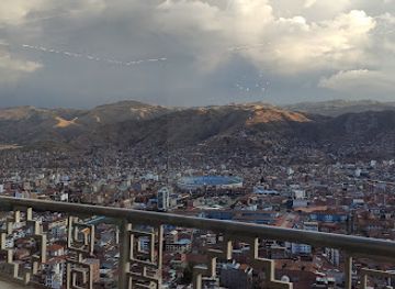 peru/inca-trail/bar/mistura-grill-restaurant