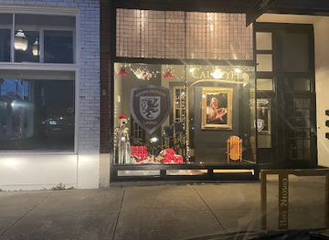 missouri/big-sugar-creek-state-park/bar/hughes-brothers-lounge