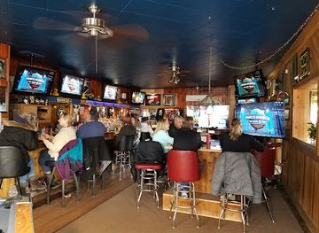 michigan/pictured-rocks-national-lakeshore/bar/barge-inn