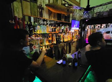 laos/central-laos/bar/no-name-bar
