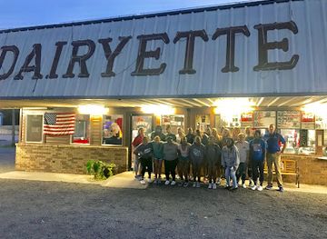 arkansas/lake-ouachita/bar/dairyette-burgers-shakes-mount-ida