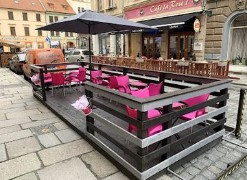 czechia/plzen/bar/muchas-gracias-club