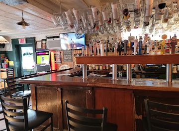 connecticut/gillette-castle-state-park/bar/pattaconk-1850-bar-grille