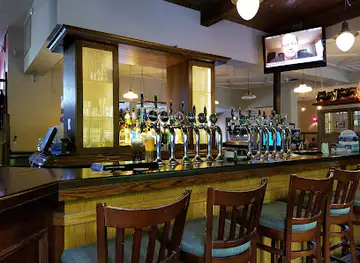 Casey's Bar & Bistro