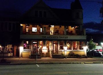 pennsylvania/laurel-highlands/bar/ligonier-tavern-table
