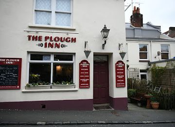 guernsey/lihou/bar/the-plough-inn