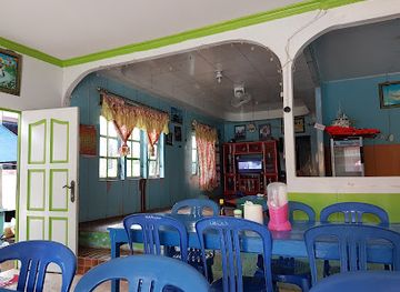 indonesia/pulau-derawan/bar/rm-karlina