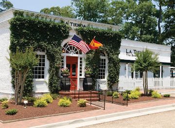 virginia/williamsburg/bar/la-tienda-tapas-bar