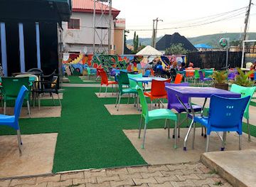 nigeria/south-west/bar/hood-lounge-and-gardens