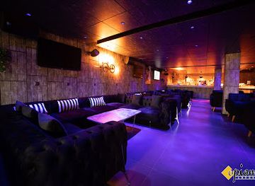 cameroon/littoral/bar/opiom