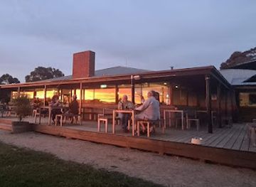 australia/the-twelve-apostles/bar/aireys-pub
