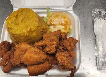 puerto-rico/mona-island/bar/los-compadres