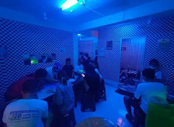 philippines/legazpi/lignon-hill-nature-park/bar/muding-s-hideout