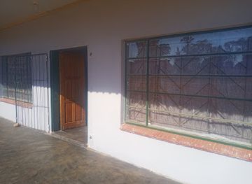 zimbabwe/nyanga/bar/try-and-linn-bar