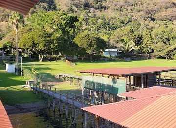 el-salvador/lake-coatepeque/bar/el-gran-mirador-2