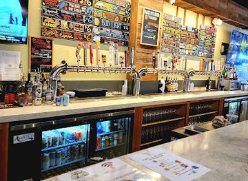 michigan/charlevoix/bar/the-back-lot-charlevoix