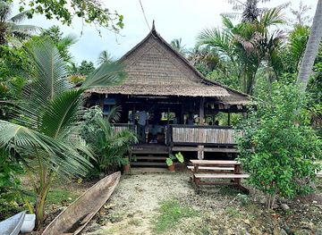 solomon-islands/kolombangara-island/bar/sunrise-bungalow-resort