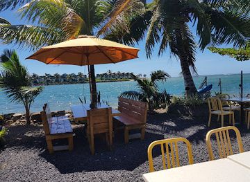 samoa/mulifanua/bar/taumeasina-restaurant-bar