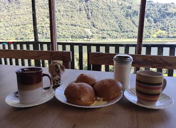 ecuador/papallacta-hot-springs/bar/restaurante-mi-lagunita-papallacta-ecuador