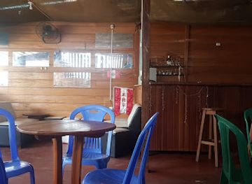 peru/tambopata-national-reserve/bar/orlando-s