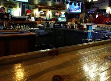 montana/the-flathead/bar/tall-pine-lounge-liquor