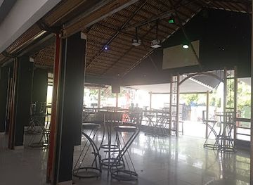 dominican-republic/sierra-de-bahoruco/bar/la-guira